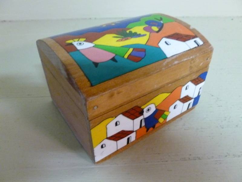 lot 127 image: Wooden Keepsake Box