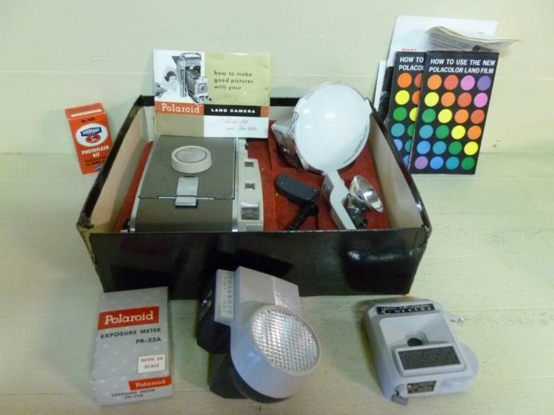 lot 171 image: Vintage Camera Items