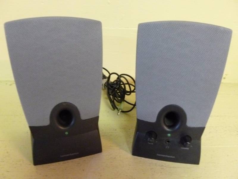 lot 206 image: Speakers