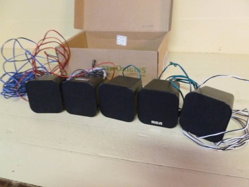 lot 207 image: Surrond Speakers