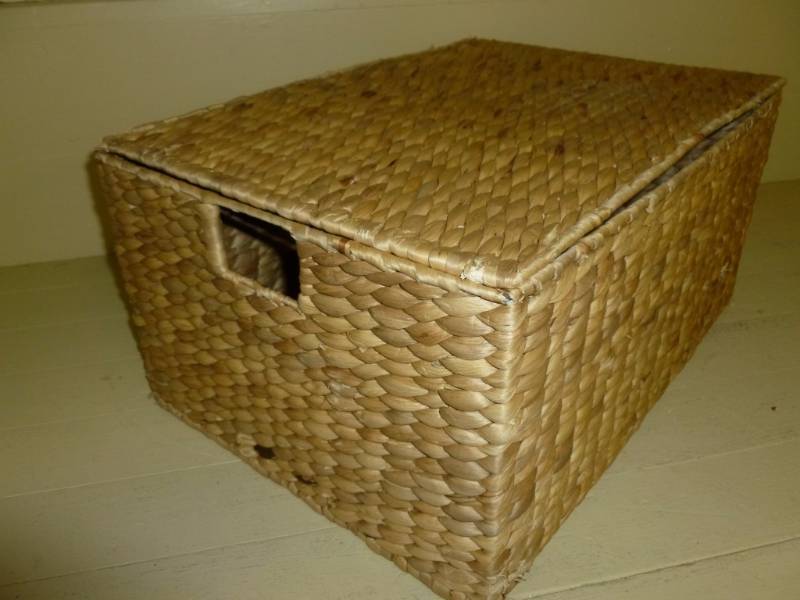 lot 232 image: Basket