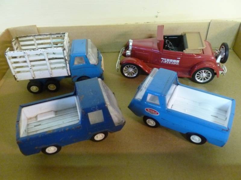 lot 247 image: Vintage Tonka