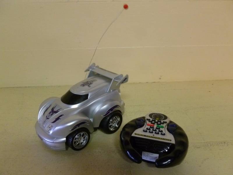 lot 252 image: Radio Control Car