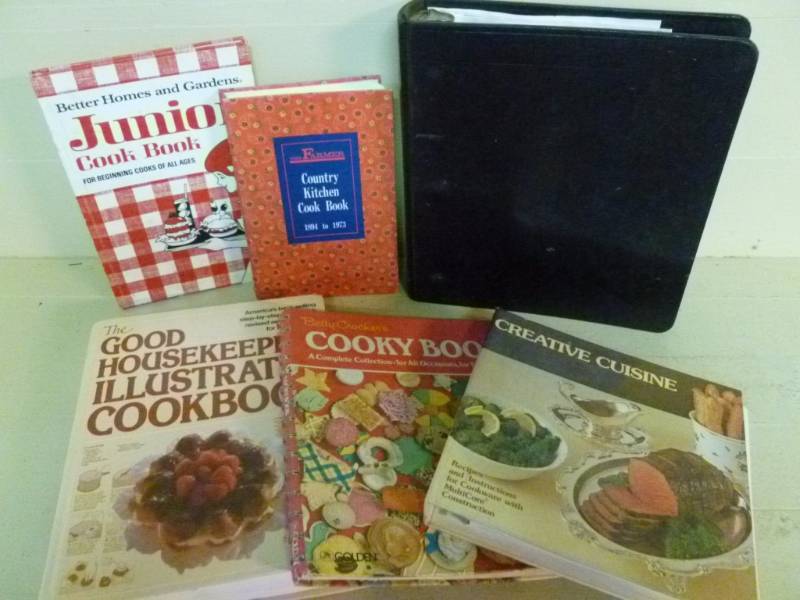 lot 267 image: Cookbooks