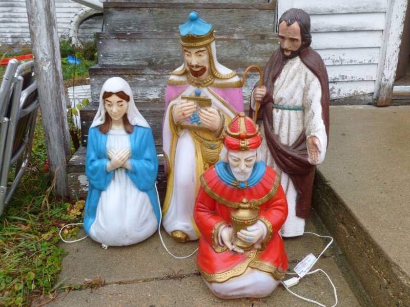 lot 272 image: Blow Molds