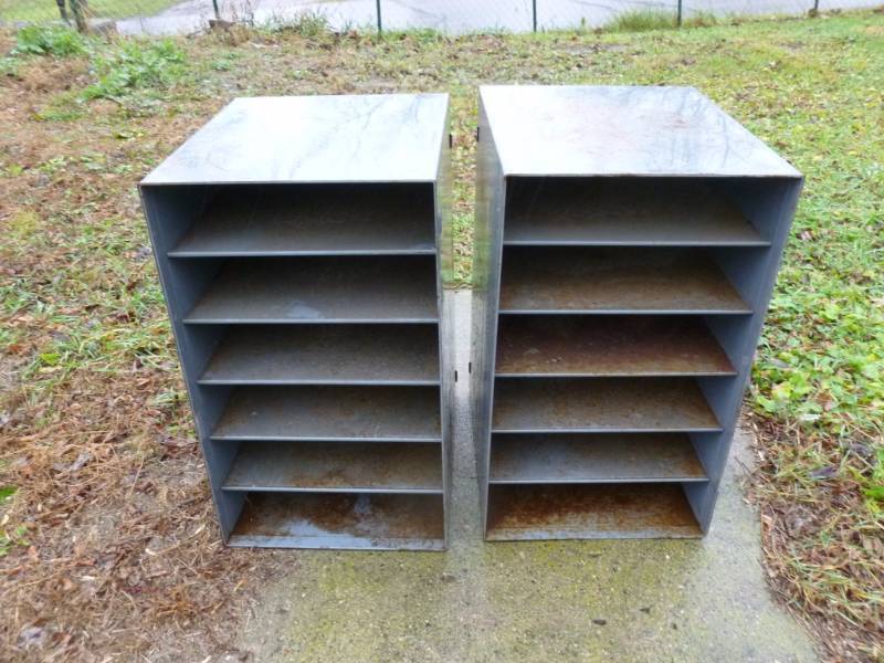 lot 274 image: Steel Shop Organizer