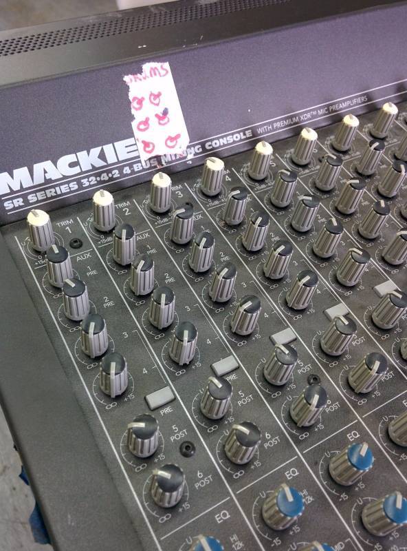 lot 1 image: Mackie SR32.4-VLZ Pro 4 Bus Pro Mixing Console
