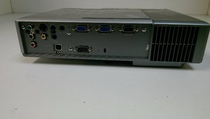 lot 13 image: Lot of 10 Hitachi CP-X345 LCD Projector