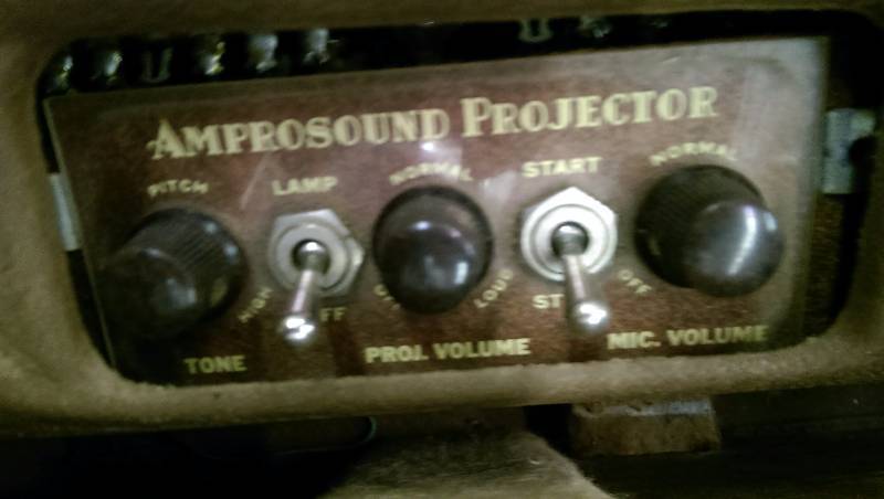 lot 33 image: Vintage Amprosound Projector