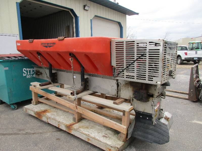 lot 5 image: Swenson Salt Spreader