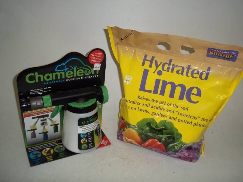 New Hose end sprayer and bag of Hydrated lime