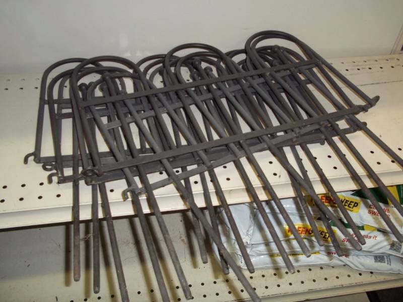 Garden edging gates