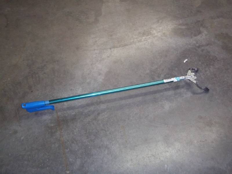 Arm extender  Reacher pickup tool