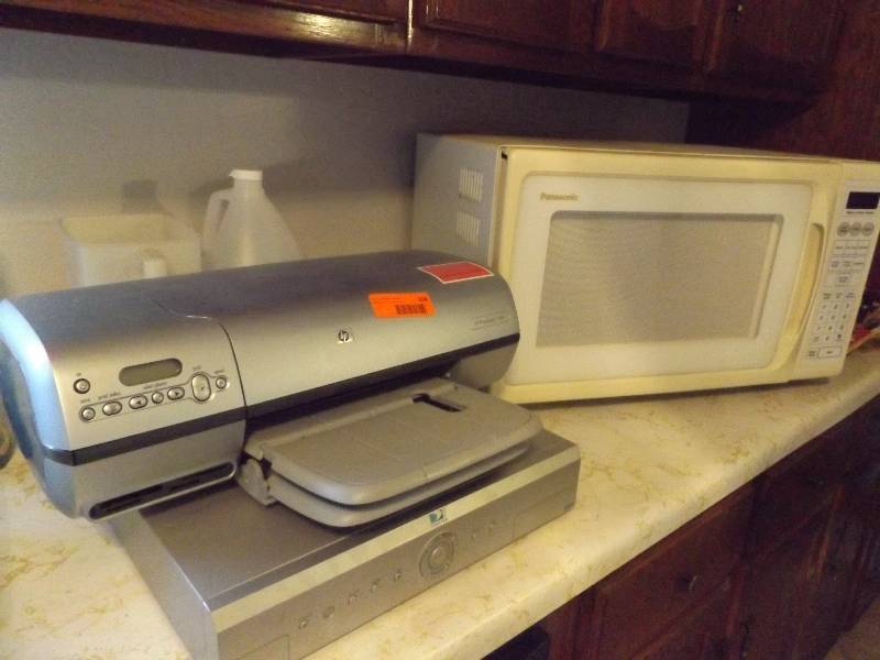 HP Printer, Microwave, Cookbooks, Plastic Pitcher