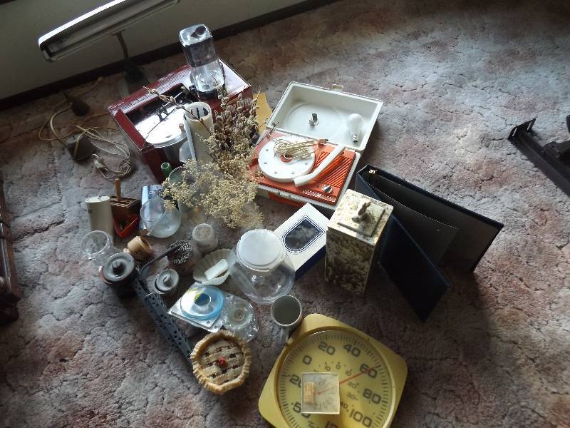 Household Potpourri - Corn Popper, Lamps, Thermometers, more