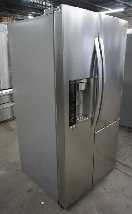 lot 1 image: LG Refrigerator - Model # (LSXS26366S)