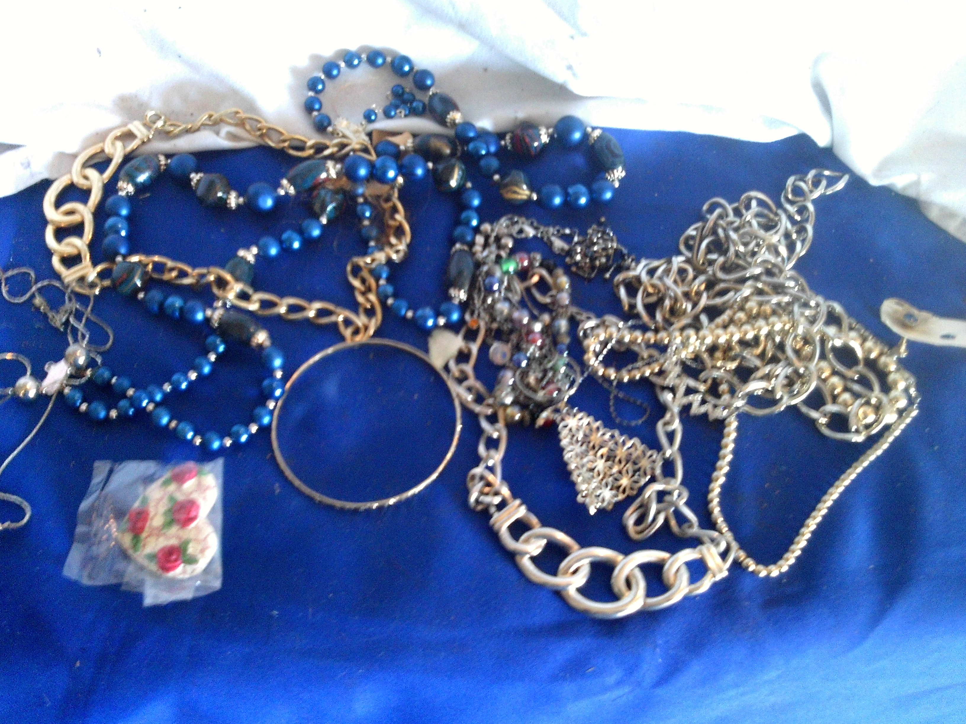 vintage jewlery