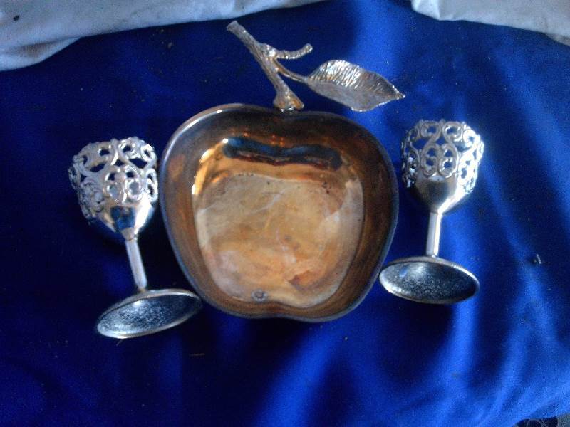2 metal goblets 1 apple dish