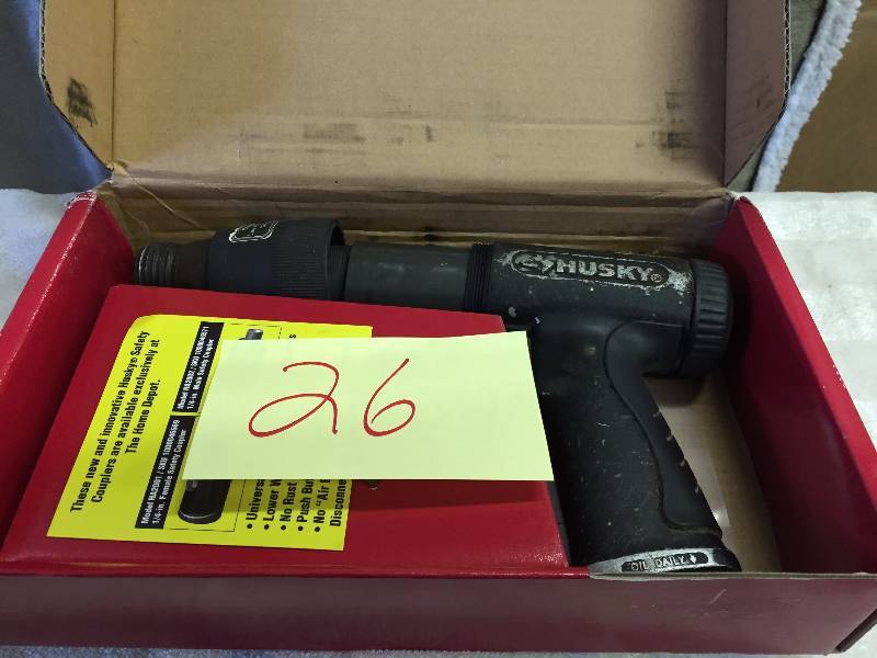 Husky Vibration Dampened medium air Hammer