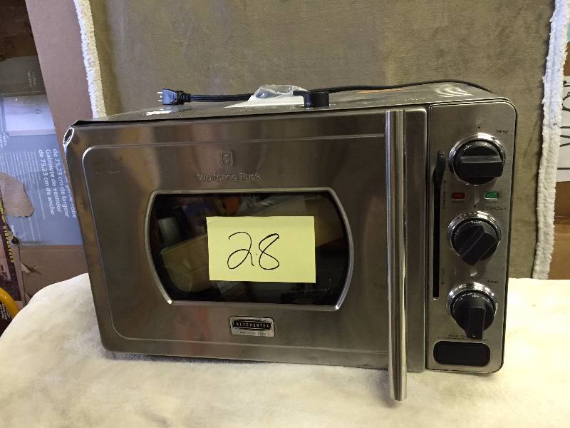 Wolfang Puck Preassure oven new small dent on side