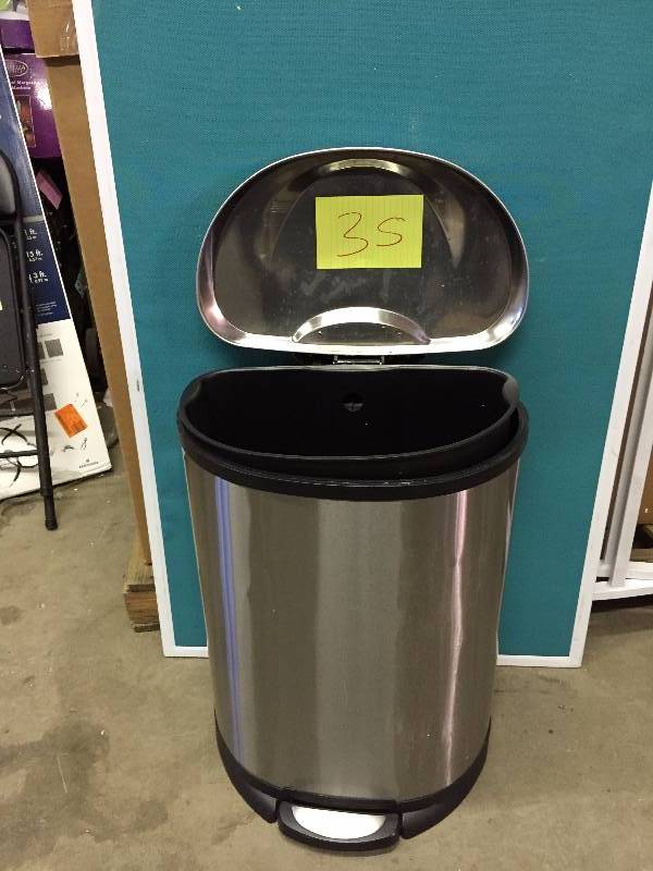13 Gal Staniless Steel Garbage can - tap spring broken