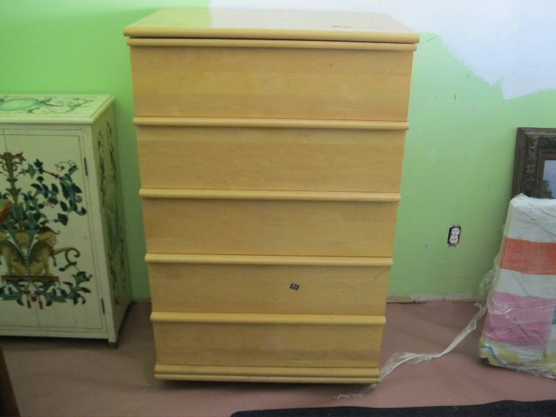 lot 17 image: Tall Blond Solid Dresser. Has Some Wear. 48x30x21