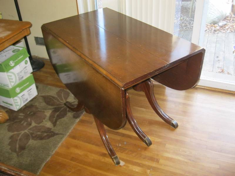 lot 22 image: Vintage Jefferson Table Louisville Kentucky.