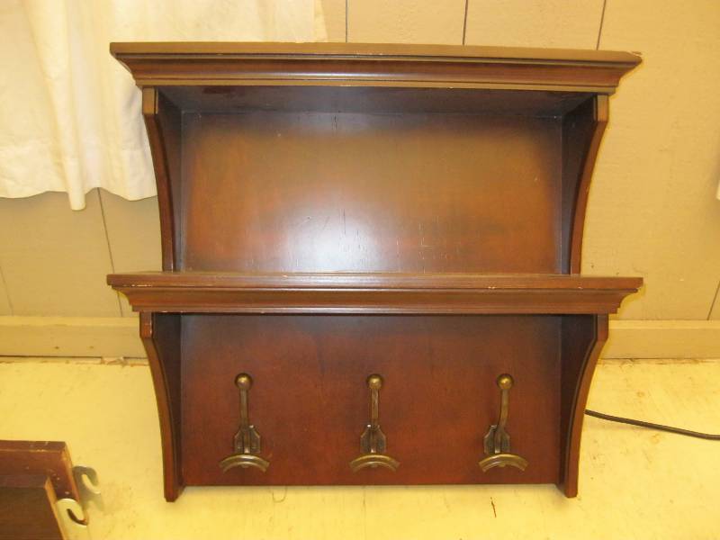 lot 52 image: Coat Rack Shelf.
