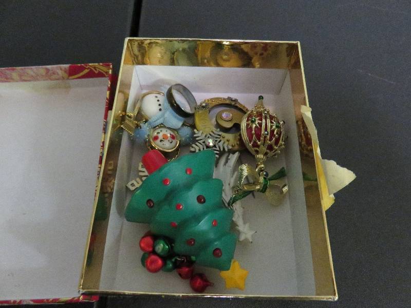 Assorted Christmas Jewelry