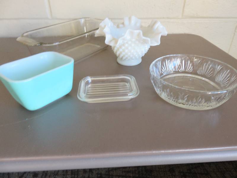 Assorted dishes