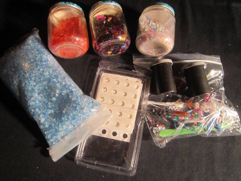 LOT - Crafts Beads & Stones, Etc