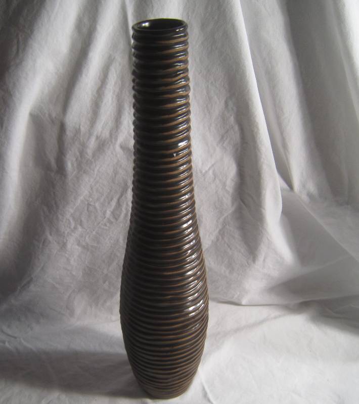 Hand Turn Black and Tan Pottery Vase 21 - AWESOME