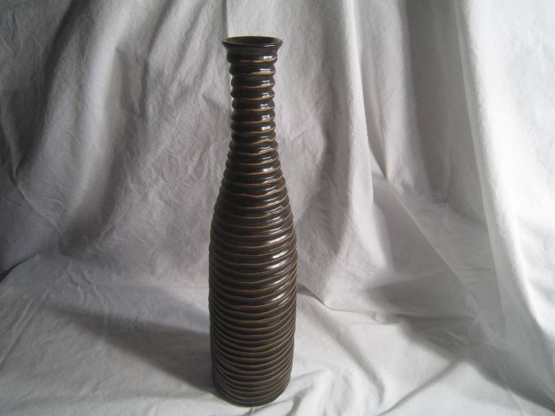 Hand Turn Black and Tan Pottery Vase 17 - AWESOME
