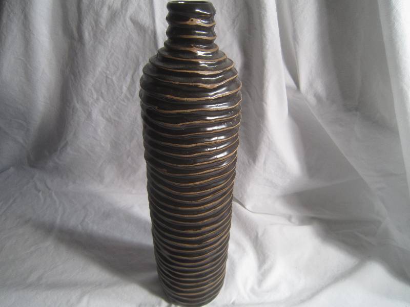Hand Turn Black and Tan Pottery Vase 15 - AWESOME