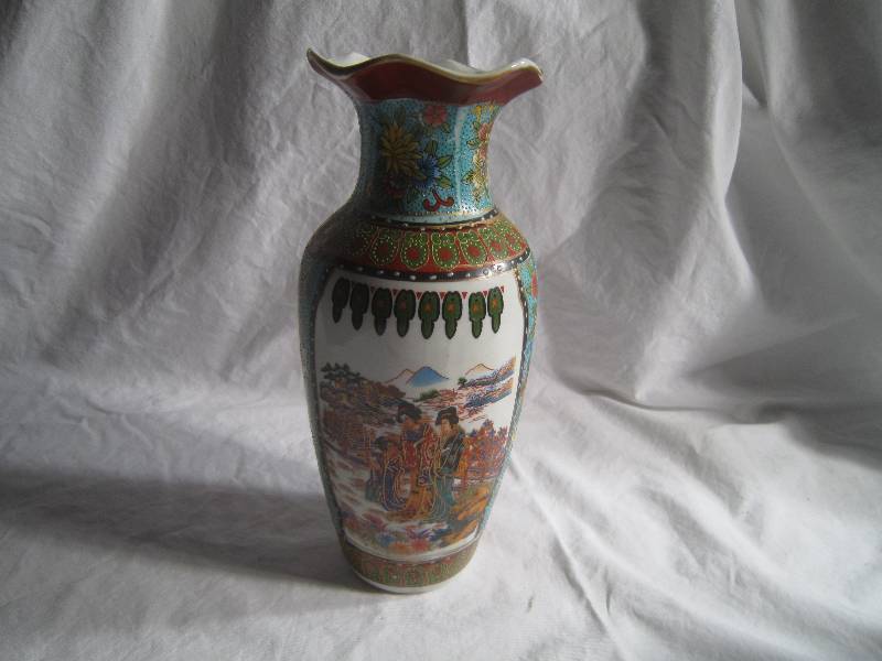 Oriental Vase 10