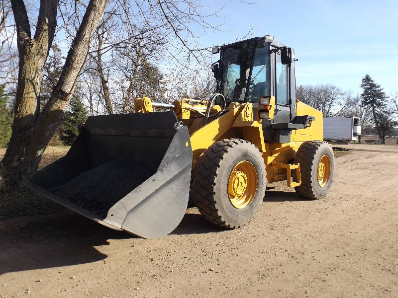 1990 Case 621ZF Loader