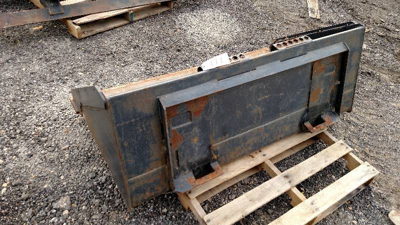 Skid Loader Dirt Bucket, 61...