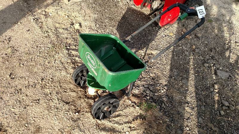 Scotts Speedy Green 3000 Spreader, ...