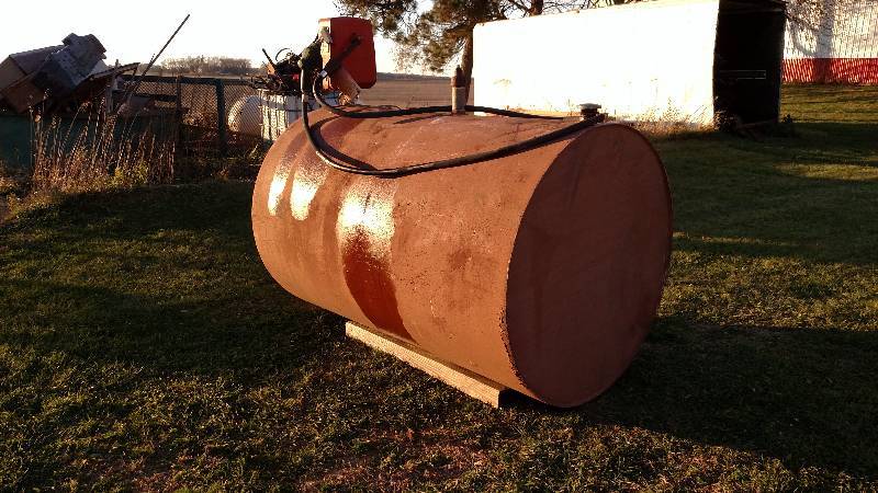 500 Gallon Fuel Tank,