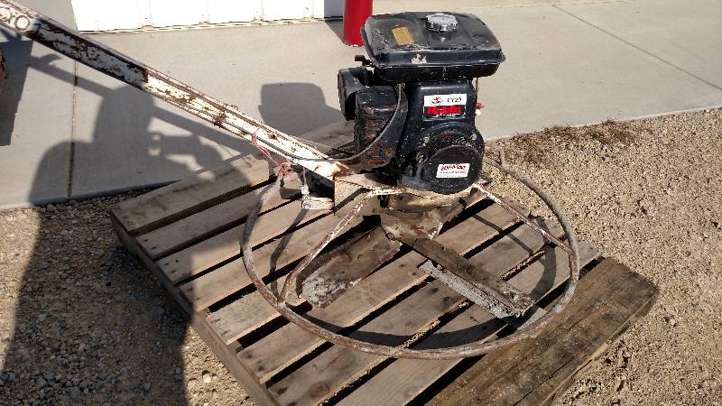 EDCO 3 Power Trowel, Robin EY20 En...