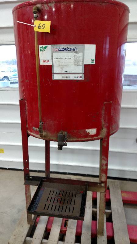 100 Gallon Oil Tank with Valve...
