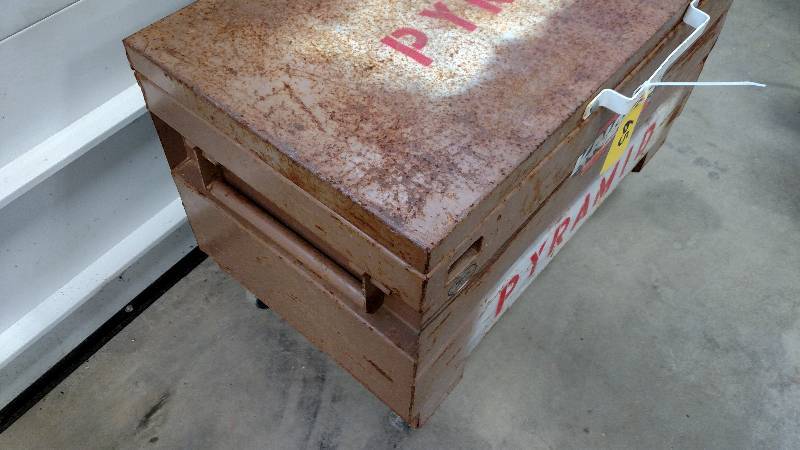 Knaack Gang Box, 36 x 19...