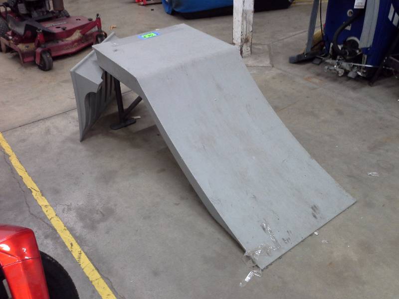 lot 20 image: Rainbow Sports Ramp