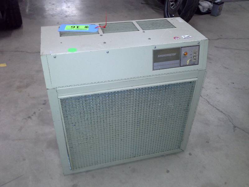 lot 16 image: Airpur Smokemaster Electronic Air Cleaner