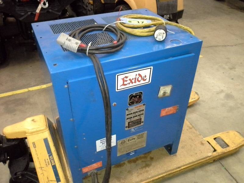 lot 17 image: Exide Lead-Acid Battery Charger