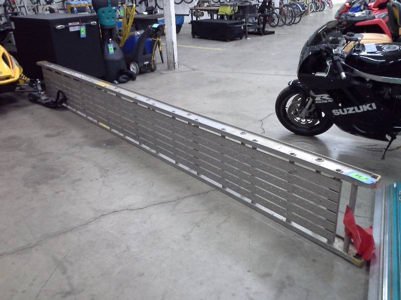 lot 34 image: Werner 16 Aluminum Plank
