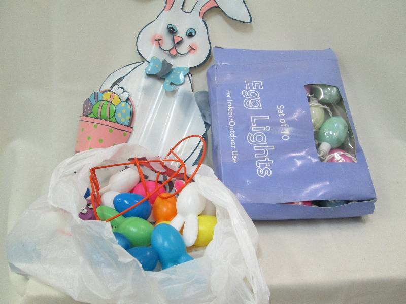 Easter decorationsTin bunny, egg l...