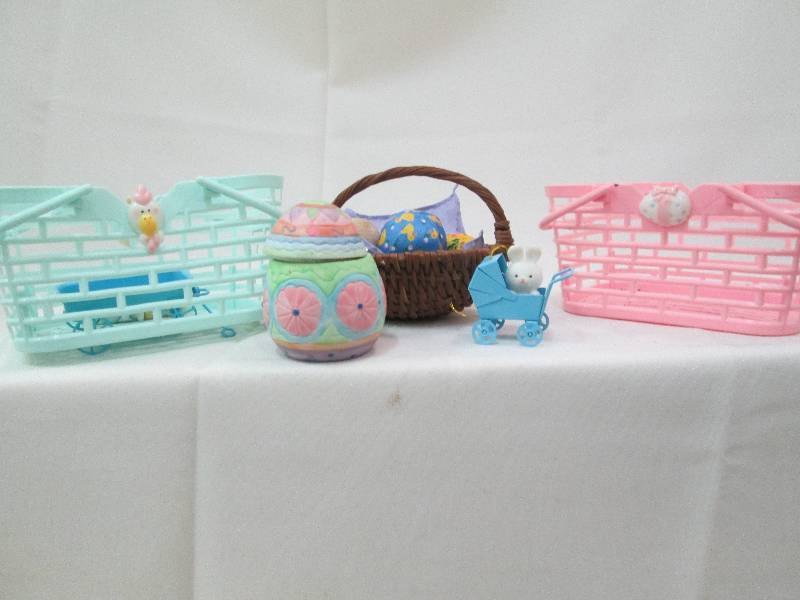Easter decoration set 2 plastic bas...