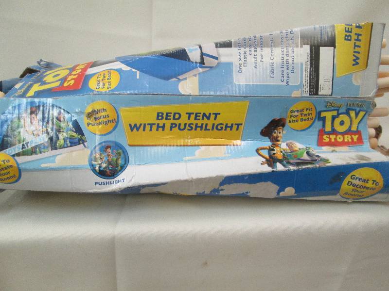 Toy Story Bed Tent with pushlight...