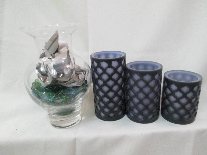 Large glass vase with beads, 3 cand...